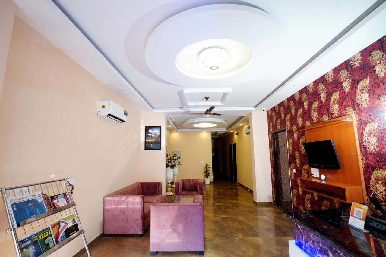 Expomart Inn Большая Нойда Экстерьер фото